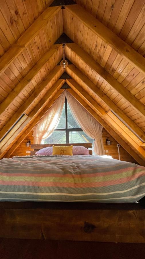 Panurlawoodenhouse Oezel Havuz& Sauna Mavi Esterno foto
