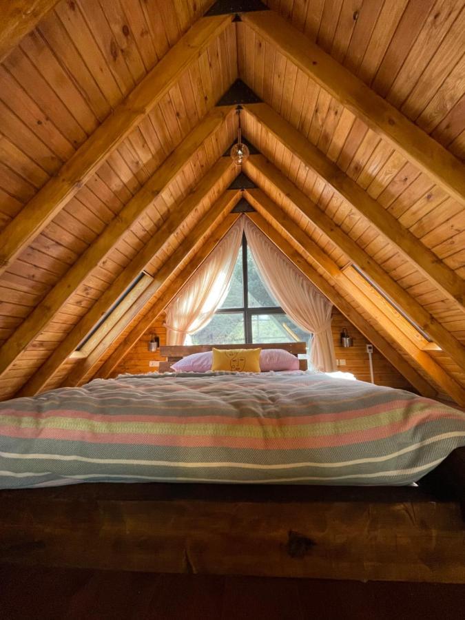 Panurlawoodenhouse Oezel Havuz& Sauna Mavi Esterno foto