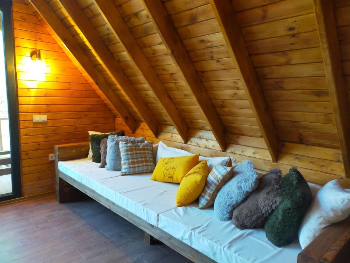 Panurlawoodenhouse Oezel Havuz& Sauna Mavi Esterno foto