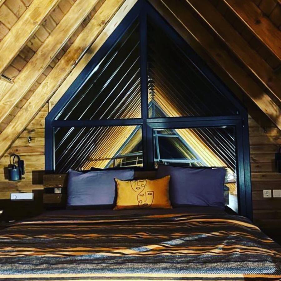 Panurlawoodenhouse Oezel Havuz& Sauna Mavi Esterno foto
