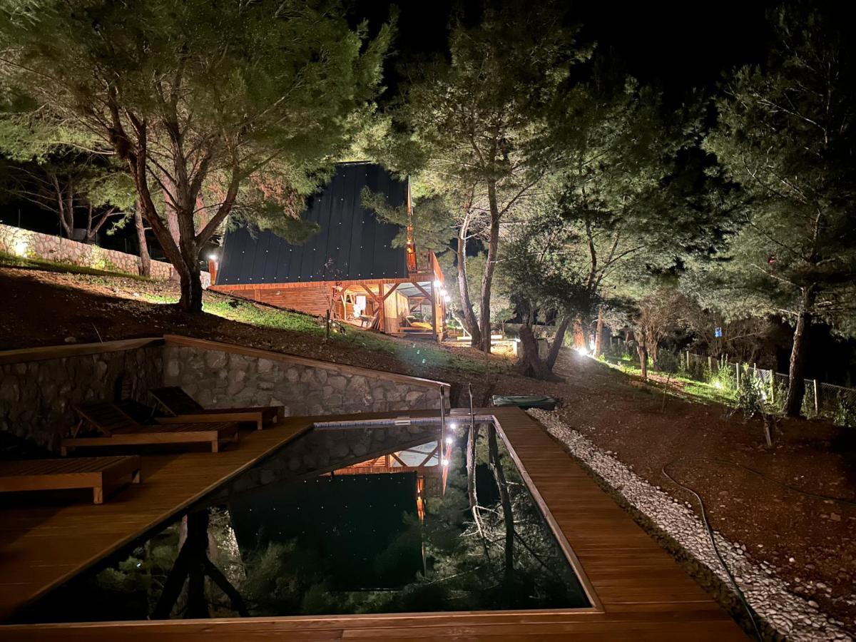 Panurlawoodenhouse Oezel Havuz& Sauna Mavi Esterno foto