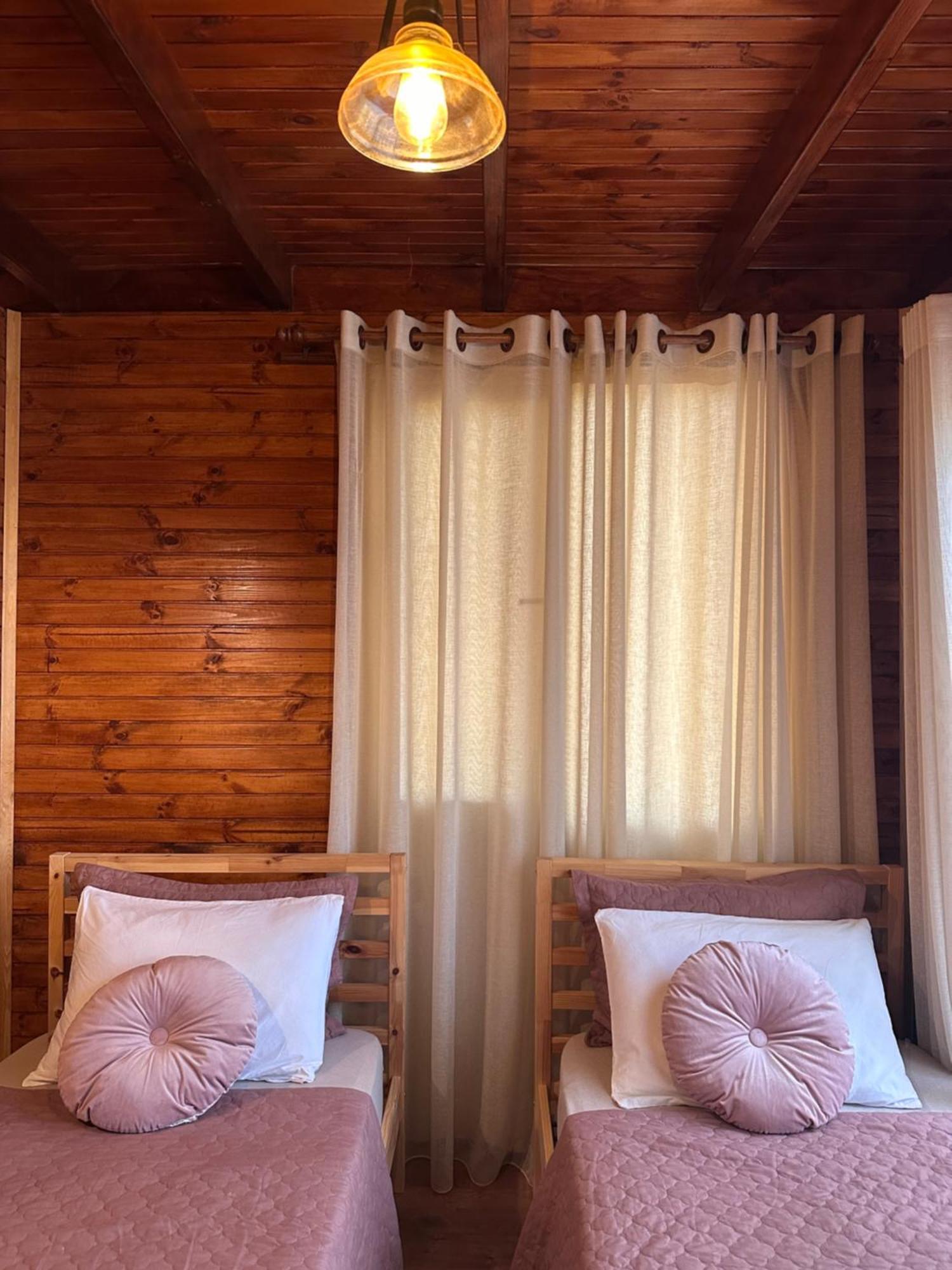 Panurlawoodenhouse Oezel Havuz& Sauna Mavi Esterno foto