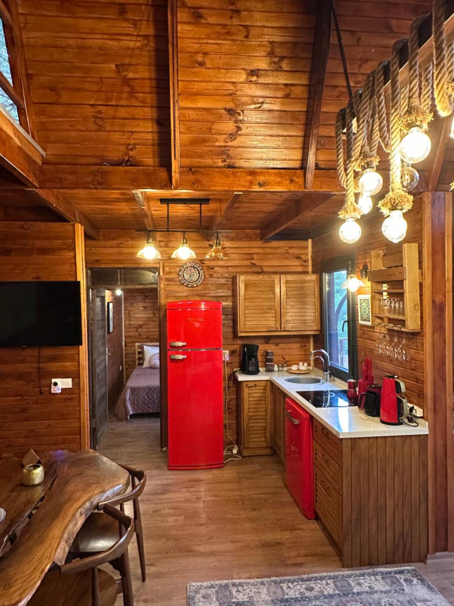 Panurlawoodenhouse Oezel Havuz& Sauna Mavi Esterno foto
