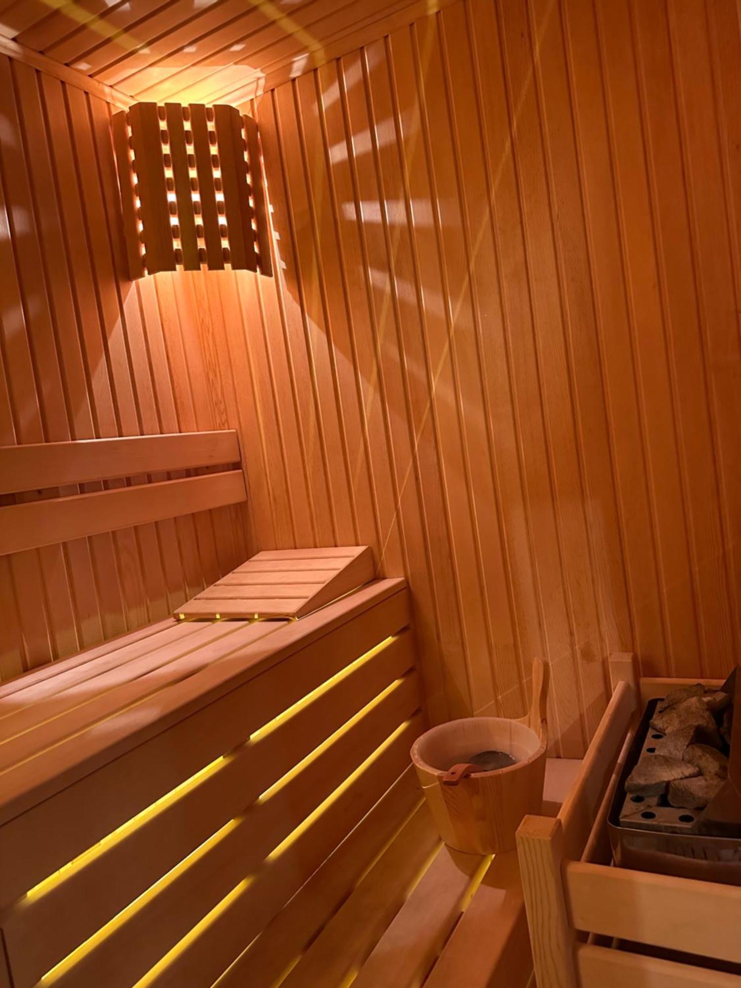 Panurlawoodenhouse Oezel Havuz& Sauna Mavi Esterno foto