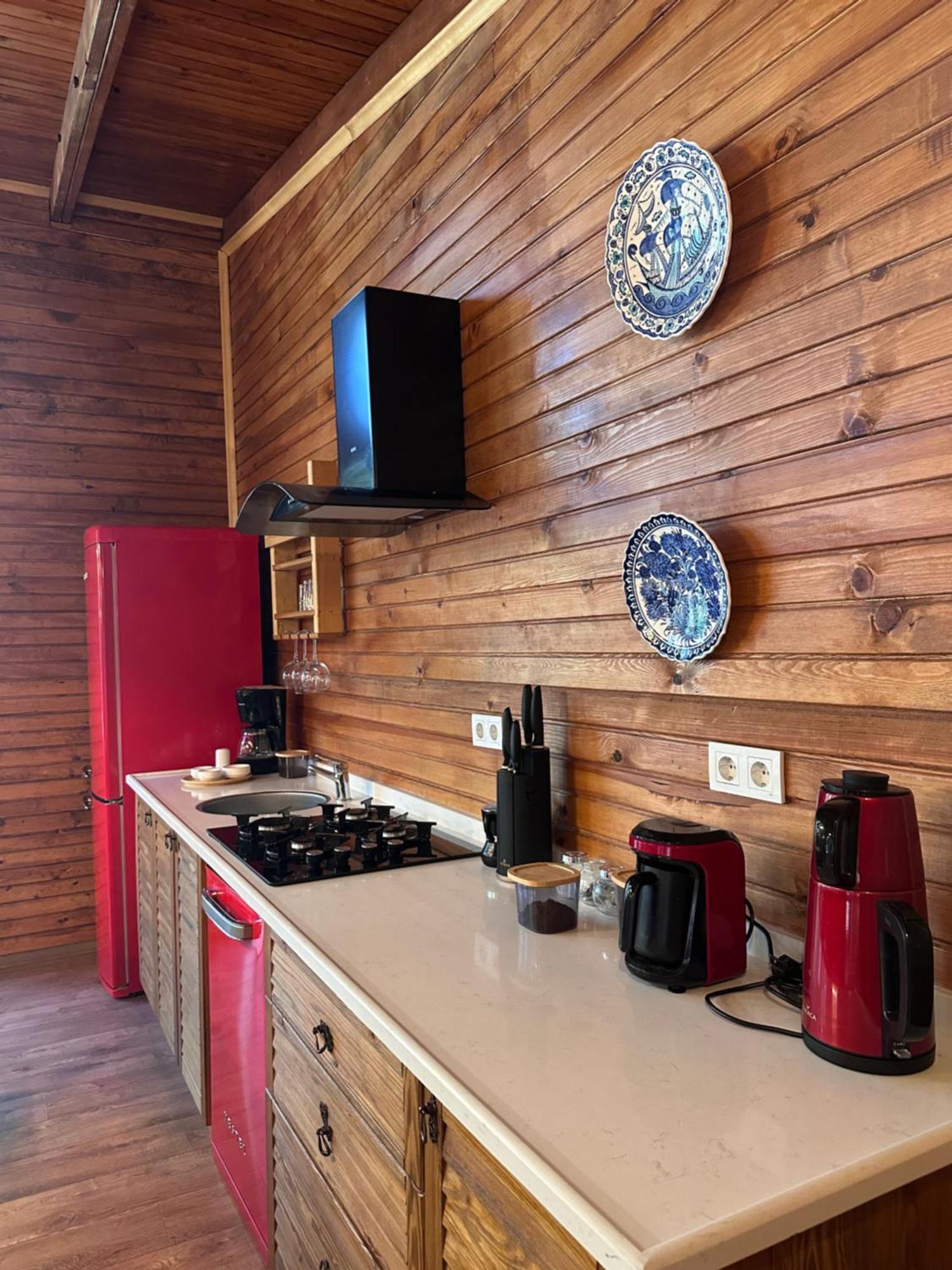 Panurlawoodenhouse Oezel Havuz& Sauna Mavi Esterno foto