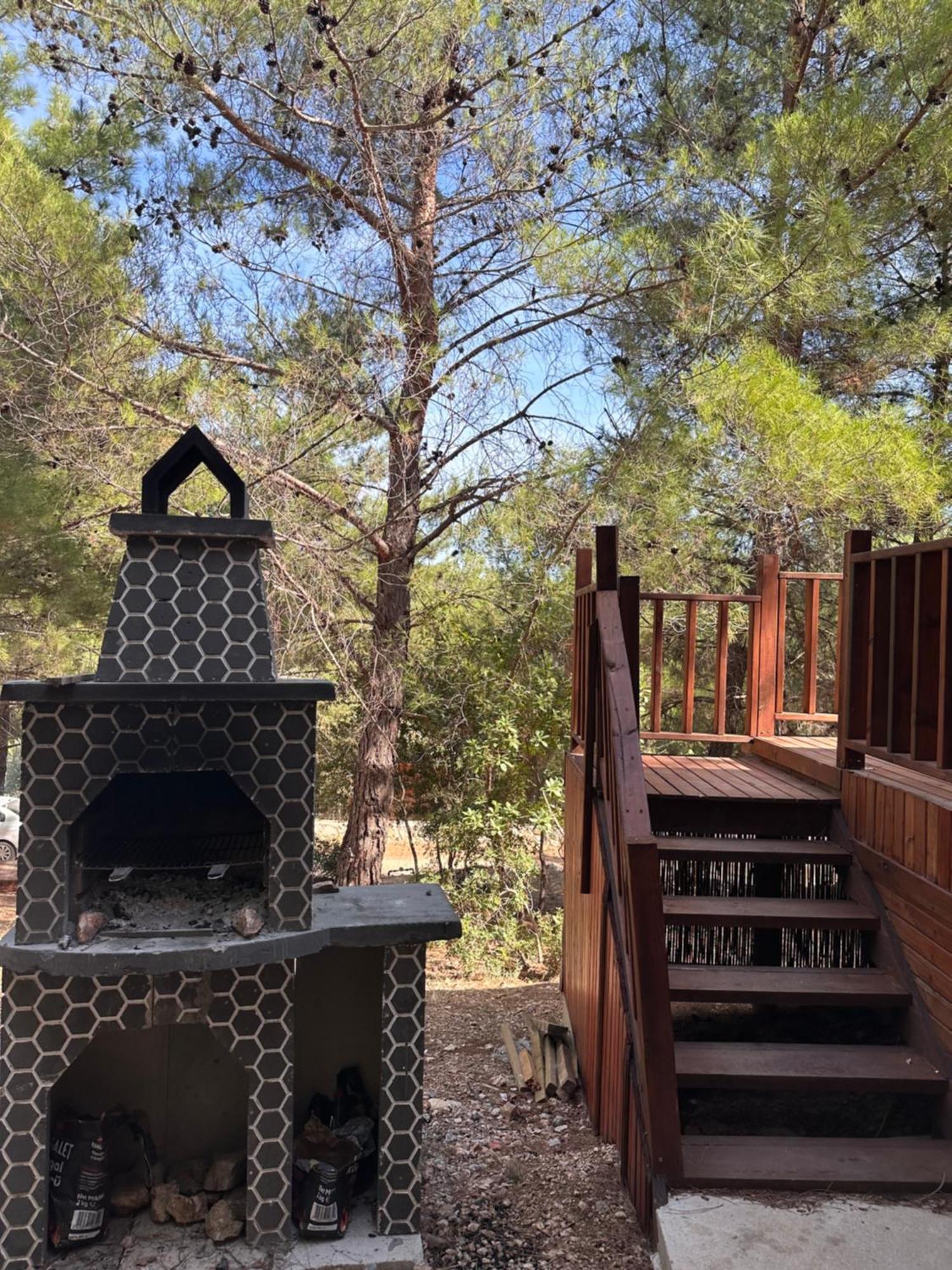 Panurlawoodenhouse Oezel Havuz& Sauna Mavi Esterno foto