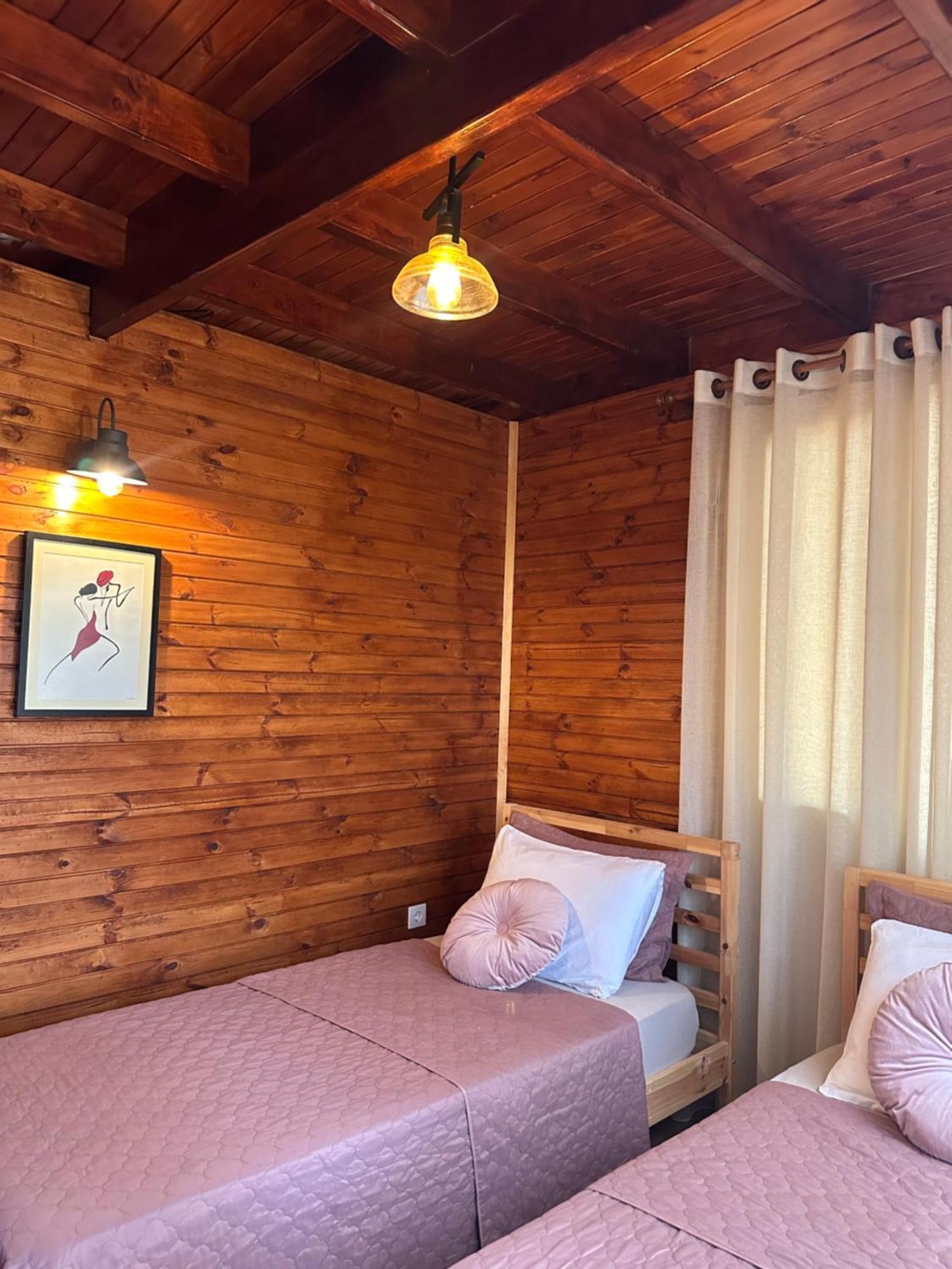 Panurlawoodenhouse Oezel Havuz& Sauna Mavi Esterno foto